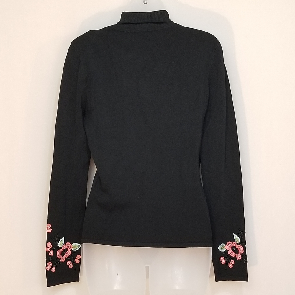 Medium Michelle Nicole beaded turtleneck sweater 220 - Picture 2 of 11